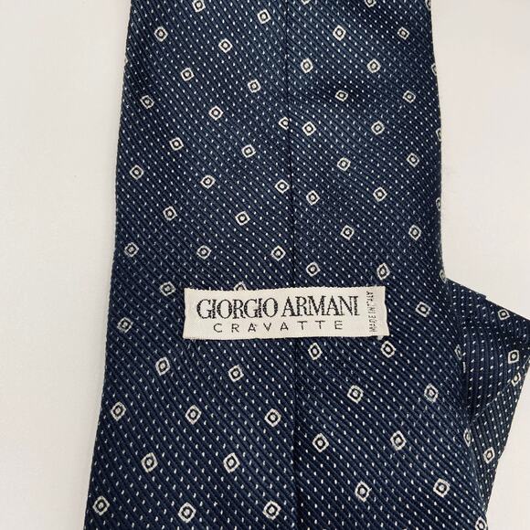 Giorgio Armani Cravatte Pointed Tie - Picture 6 of 6